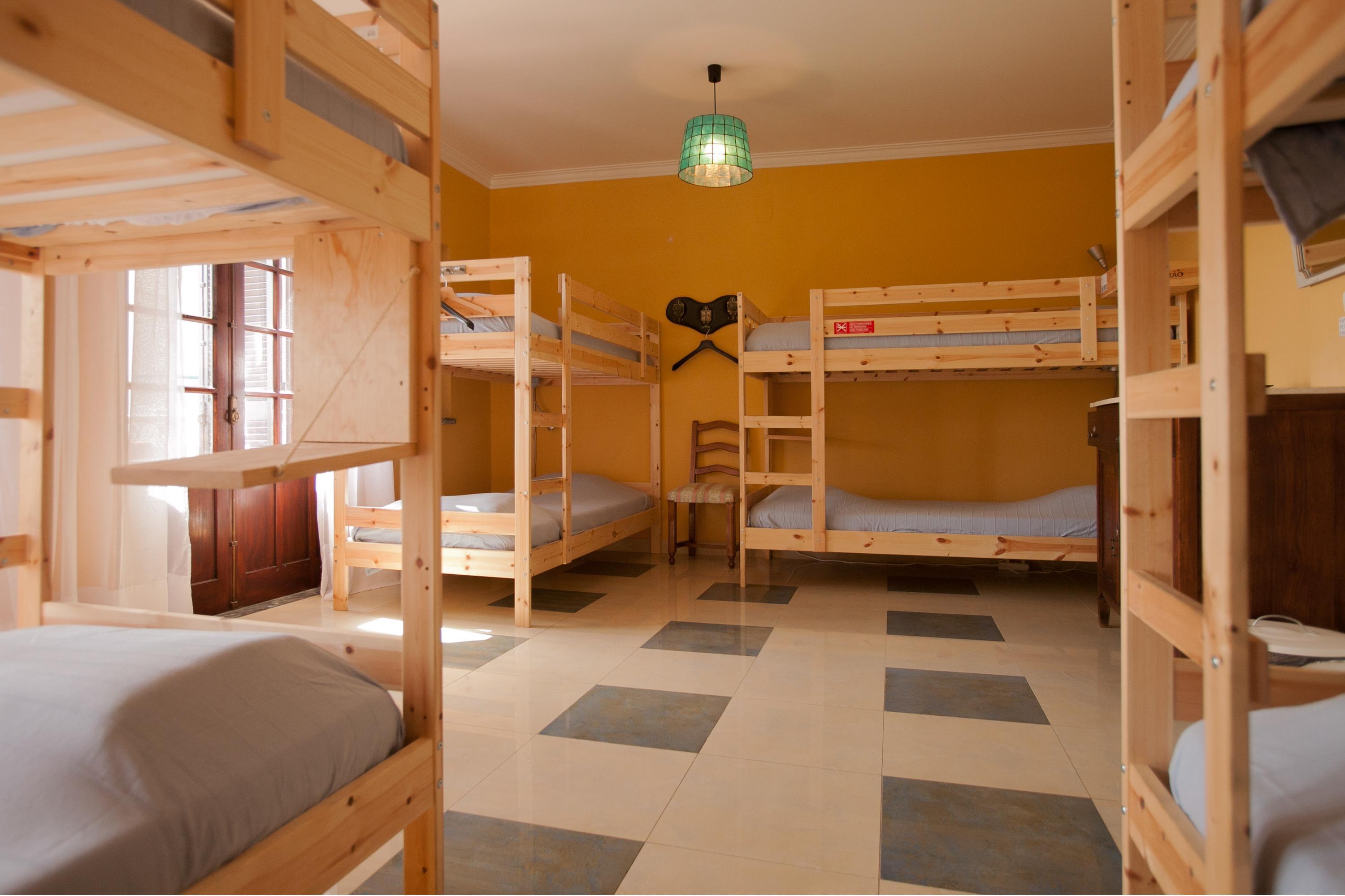 Ericeira Chill Hill Hostel & Private Rooms - Peach Garden Bagian luar foto