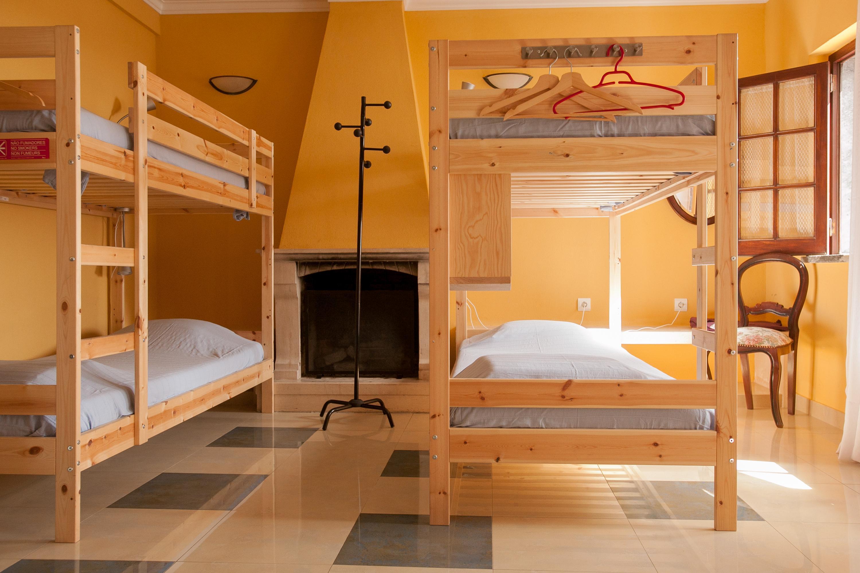Ericeira Chill Hill Hostel & Private Rooms - Peach Garden Bagian luar foto