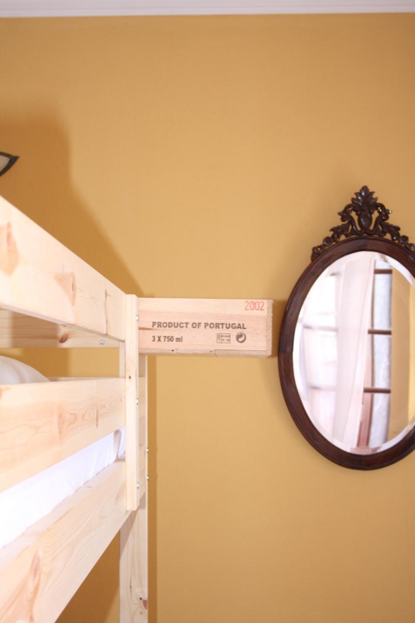 Ericeira Chill Hill Hostel & Private Rooms - Peach Garden Ruang foto